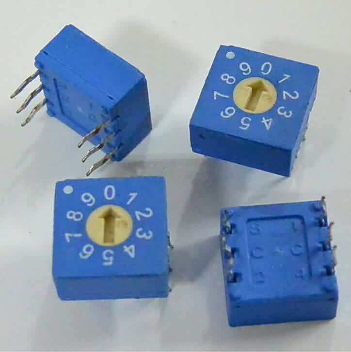 Firgelli Robots 3:3 Through-hole Rotary / SMD DIP Switch - 10 Position Flat Type